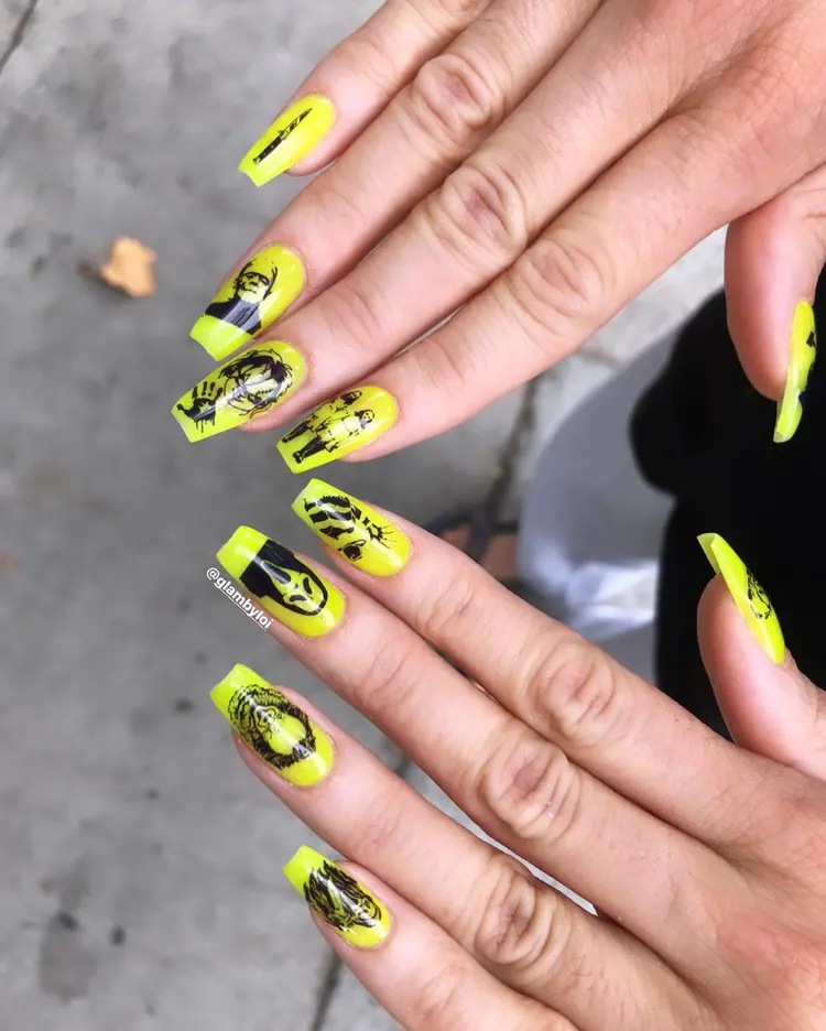 Dark glam stiletto nail set