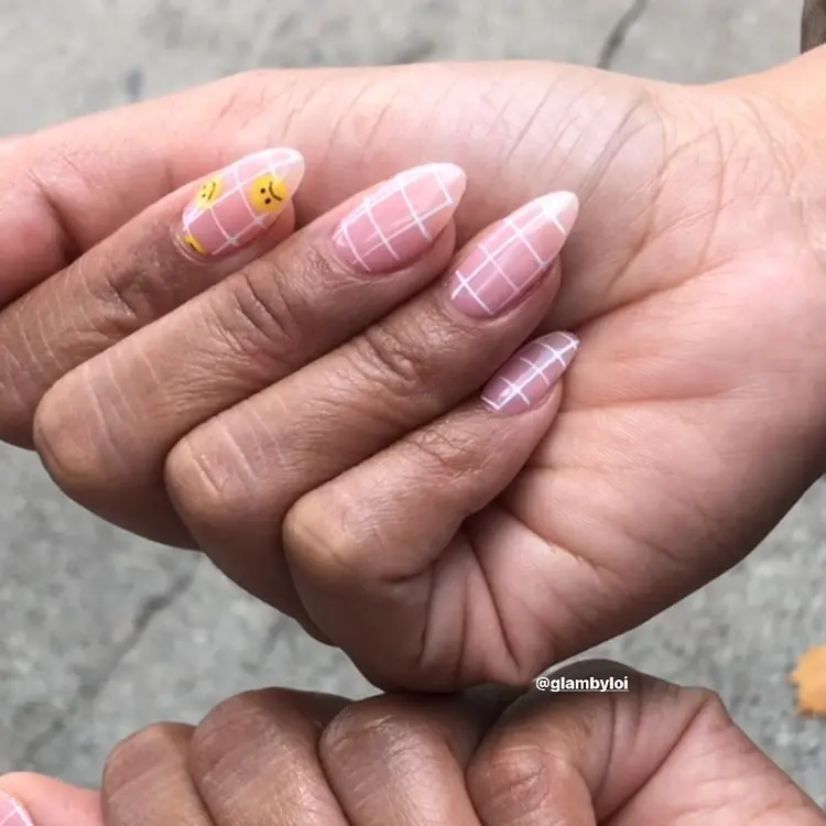 Holographic chrome nail set
