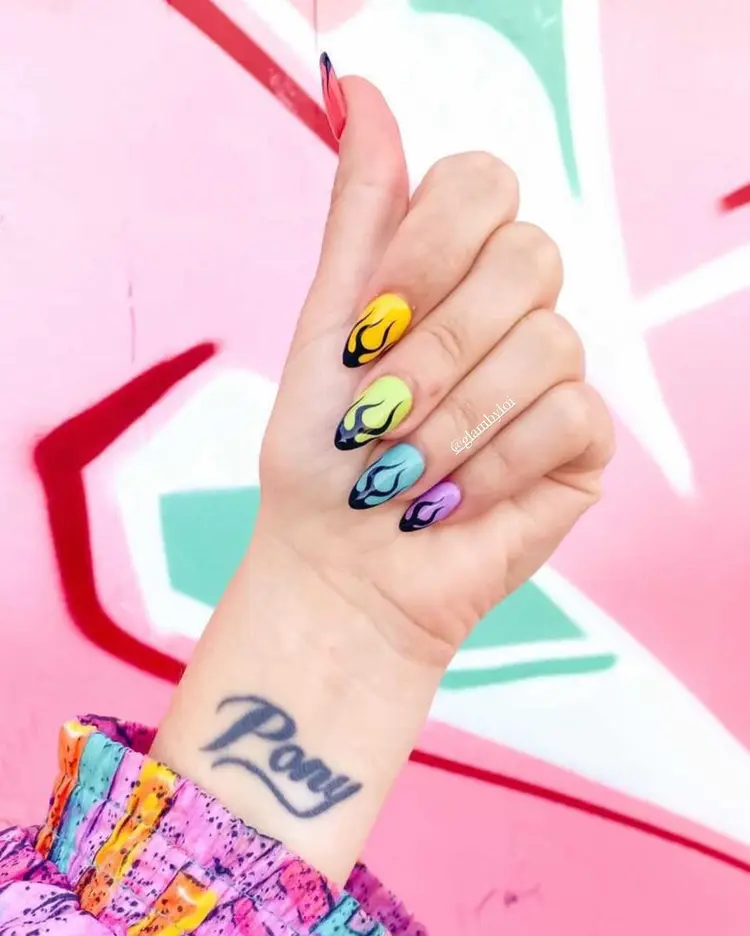 Neon accent nail art